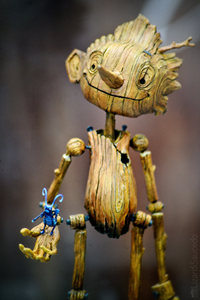Harzskulptur von Guillermo del Toros Pinocchio